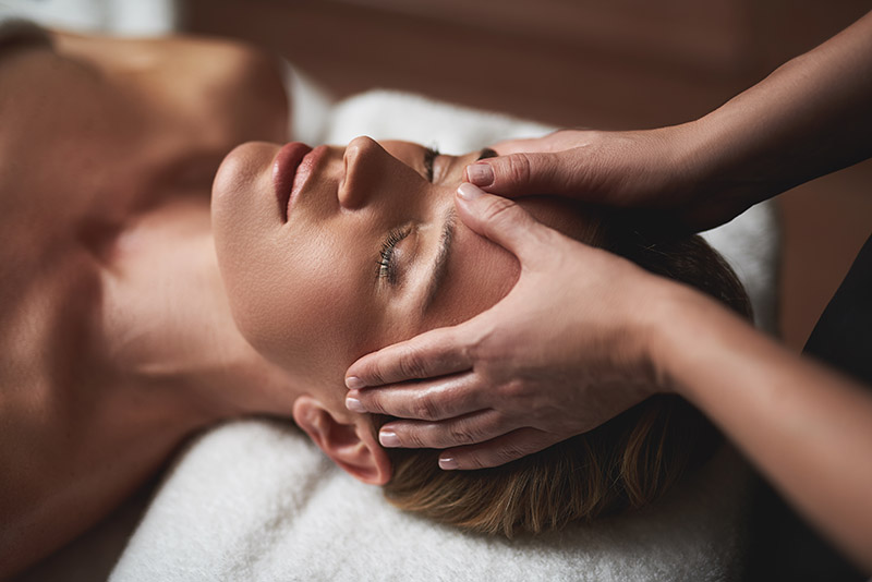Le bon salon de beauté au Mans, près de Coulaines, pour la réalisation de soins du visage et du corps